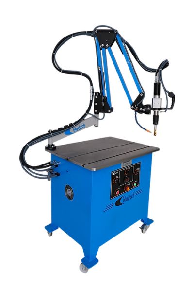 Hydraulic tapping machine